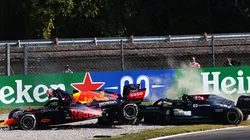 Checo Pérez no sacó todo el provecho del incidente que dejó fuera de carrera a Verstappen y Hamilton