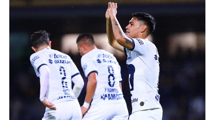Felipe Mora jugó en Pumas UNAM y también en Cruz Azul