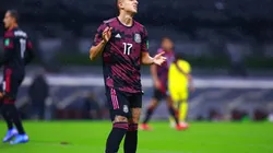 Alvarado falló un gol insólito ante Jamaica.