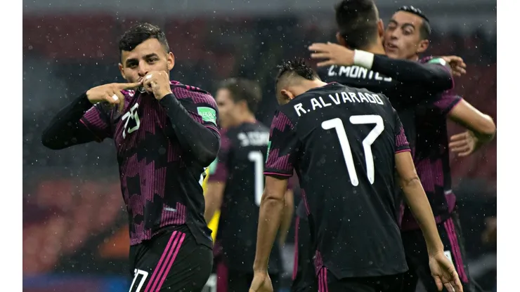 México rompió el cero ante Jamaica.