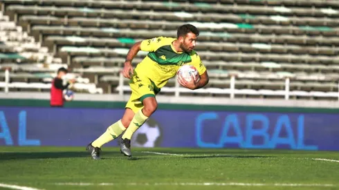 Tres dobletes en ocho partidos para Martín Cauteruccio en Argentina