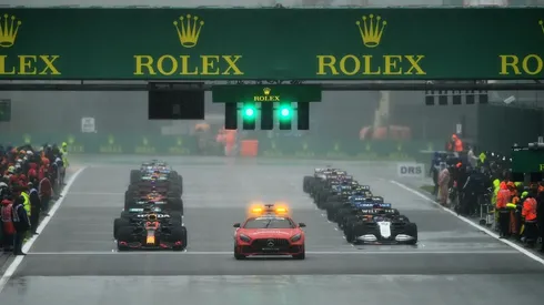 Vergonzozo: en un Gran Premio de Bélgica que debió suspenderse por lluvia, se corrieron dos vueltas y se dio por terminada la carrera