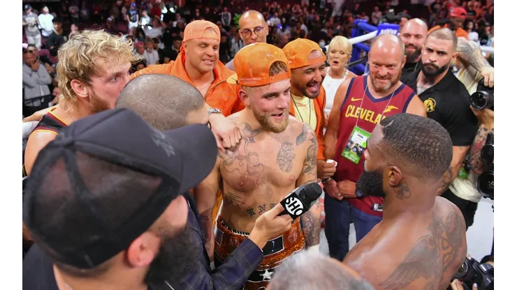 Woodley accedió a una insólita condición de Jake Paul para tener la revancha.