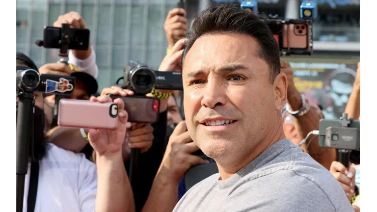 De la Hoya mostró como luce su físico a días de su regreso.
