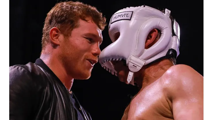 Julio César Chávez se rindió ante Canelo Álvarez.