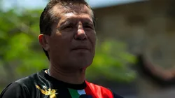 Omar Chávez estalló con sus padre en las redes sociales.