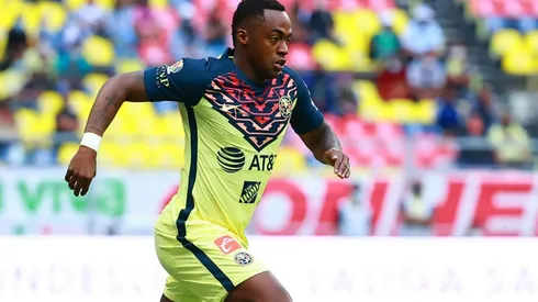 Renato Ibarra causa baja en el América.