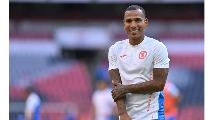 El venezolano Rómulo Otero comentó por qué eligió el número 10.