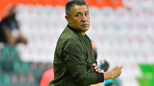 Ignacio Ambriz, técnico mexicano del Huesca