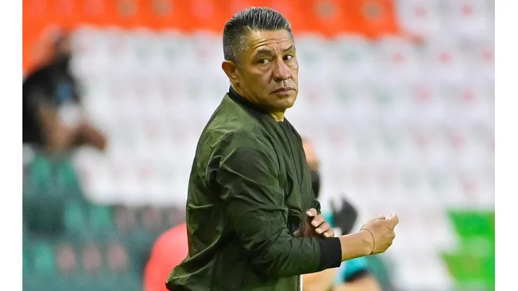Ignacio Ambriz, técnico mexicano del Huesca