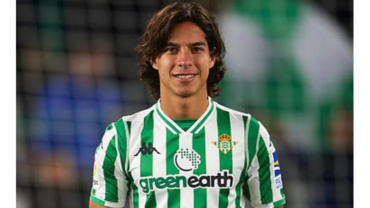 Diego Lainez regresó a Real Betis.