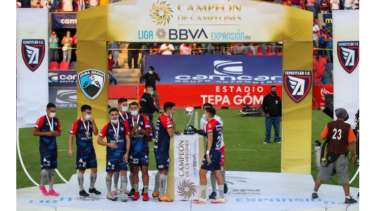 El Tepatitlán el día de su consagración como Campeón de Campeones.