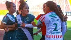 Necaxa y Puebla teminaron con una batalla campal.