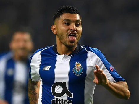 Un gigante de Italia estaría interesado en Tecatito Corona