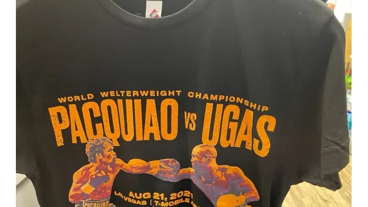 Así luce el frente de la camiseta promocional de Pacquiao vs Ugás