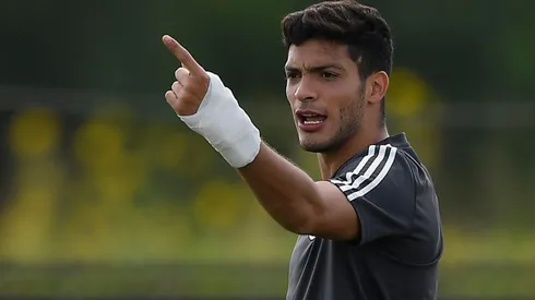 Raúl Jiménez lleva 26 goles en 85 partidos con la selección mexicana.