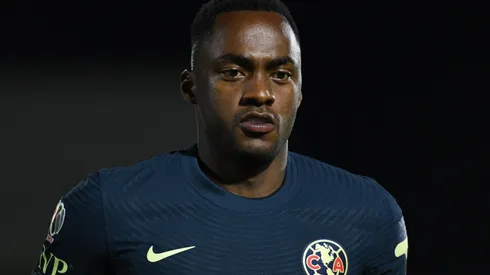 Renato Ibarra volvió a vestir la camiseta del América tras polémica por violencia familiar.