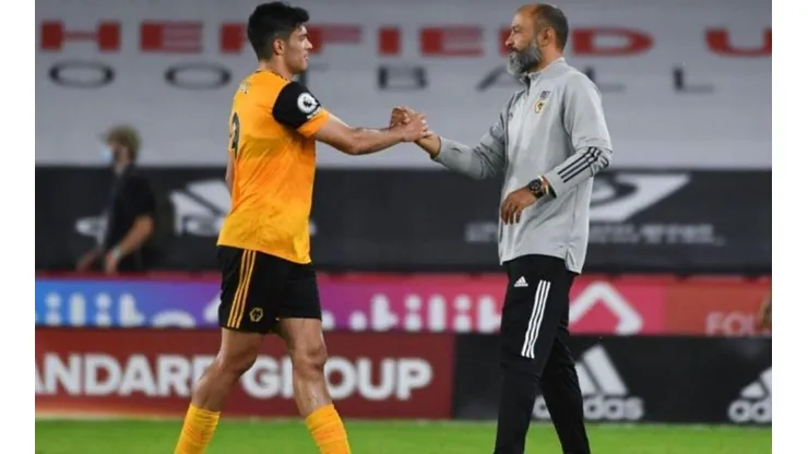 Afición de Tottenham quiere juntar a Jiménez y Nuno Espírito Santo.