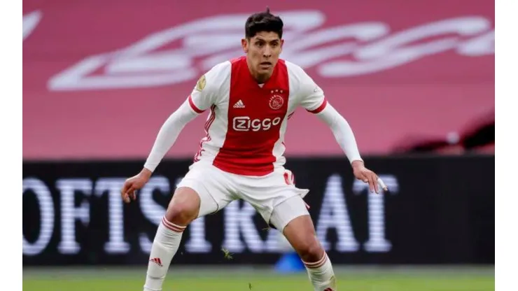 Édson Álvarez se quedaría en Ajax.