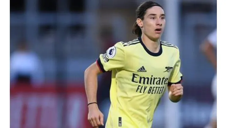 Marcelo Flores marcó tres goles para el Arsenal.
