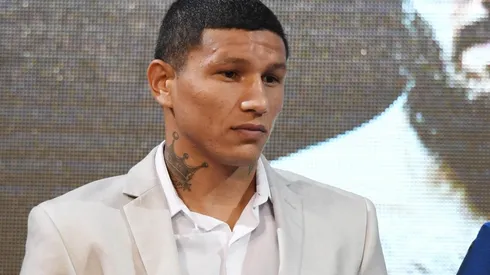 Miguel Berchelt contó que puso en riesgo su vida.
