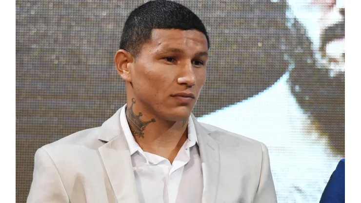 Miguel Berchelt contó que puso en riesgo su vida.