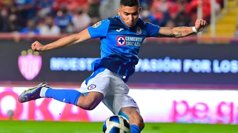 Orbelín Pineda termina contrato con Cruz Azul en diciembre de 2021.