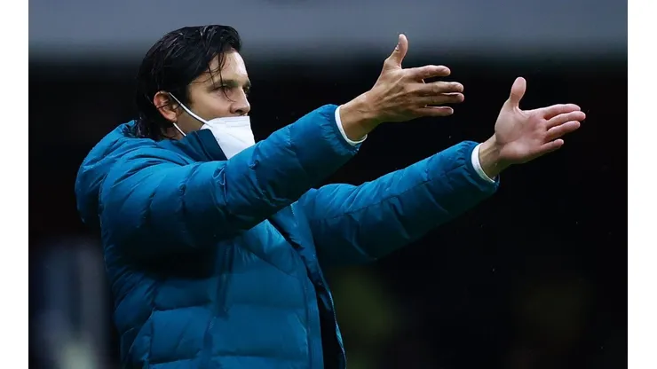 Santiago Solari no le cierra la puerta a los refuerzos en América.