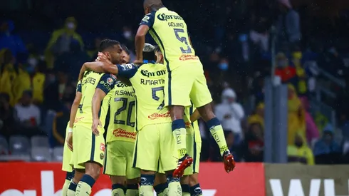 Festejo del América tras el 1-0 que anotó Richard Sánchez ante el Philadelphia Union.