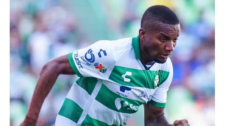 Otero adelantó a Santos Laguna.