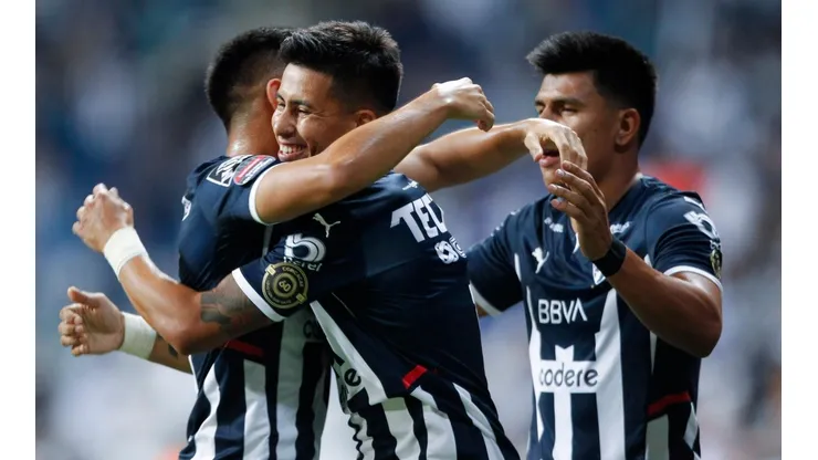 Rayados de Monterrey se lleva la primera semi ante La Máquina.