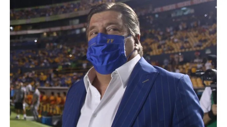 Miguel Herrera se enganchó con aficionado del Seattle Sounders tras derrota de Tigres.