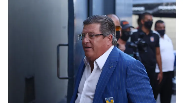 Miguel Herrera se fue furioso por la goleada en contra.