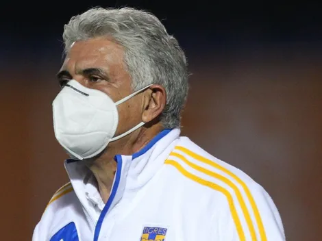La afición de Tigres pidió por la vuelta del Tuca Ferretti