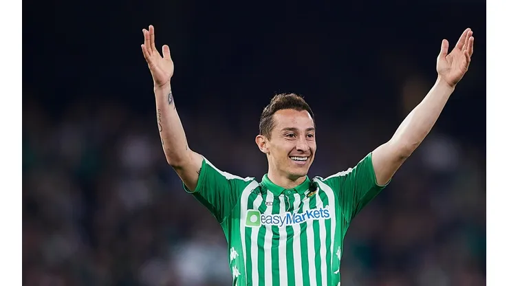 Guardado y un gesto notable.