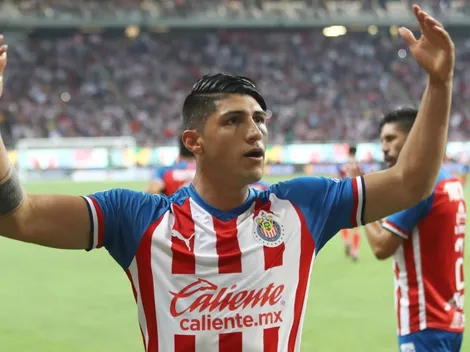 Alan Pulido en Twitter: inconforme con la gestión de fichajes de Chivas