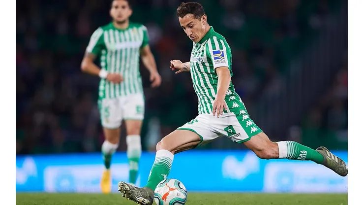 Andrés Guardado quedó listo para su quinta temporada con el Betis.