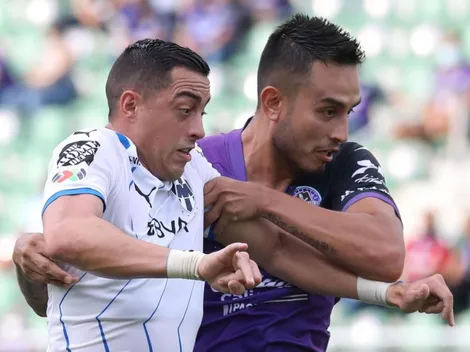 Narrador cayó en albur durante transmisión en pleno partido de Liga MX