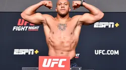Gane ganó por la vía rápida ante Derrick Lewis.