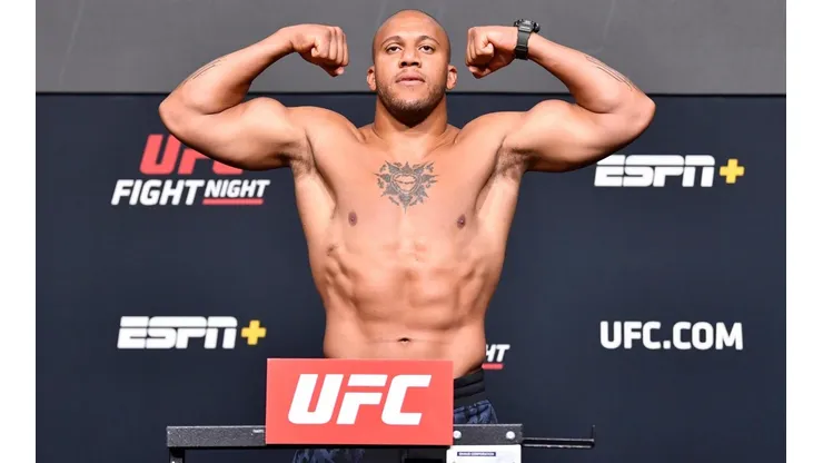 Gane ganó por la vía rápida ante Derrick Lewis.