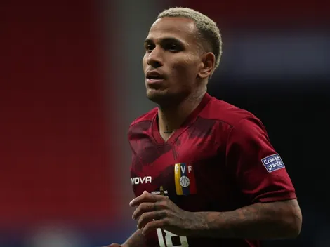 ¡Refuerzo inesperado! Rómulo Otero se sumaría a Cruz Azul