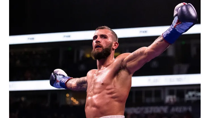 Caleb Plant liquidó a Canelo Álvarez.