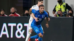 Walter Martínez tiene COVID-19.