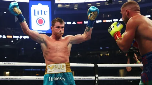 Canelo Álvarez tendría acuerdo con Caleb Plant.
