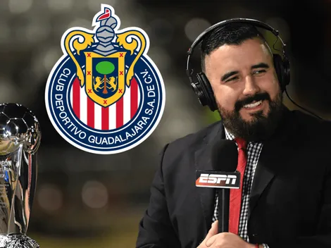 Álvaro Morales, cara a cara con un jugador de Chivas en una fiesta