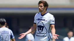 Carlos Gutiérrez sufrió una dura lesión que lo margina de Pumas.