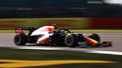 Checo Pérez no logró la remontada esperada y quedó muy lejos del podio