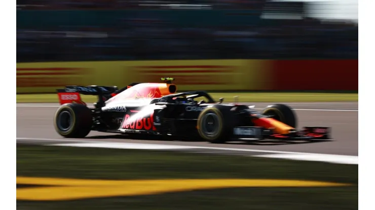 Checo Pérez no logró la remontada esperada y quedó muy lejos del podio