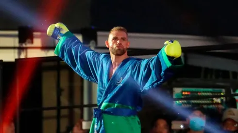 ¿Vuelve? Billy Joe Saunders fue desafiado por primera vez desde que perdió ante Canelo Álvarez