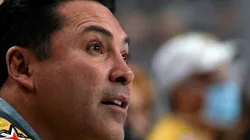 De la Hoya sufre un duro revés con Floyd Mayweather Promotions.